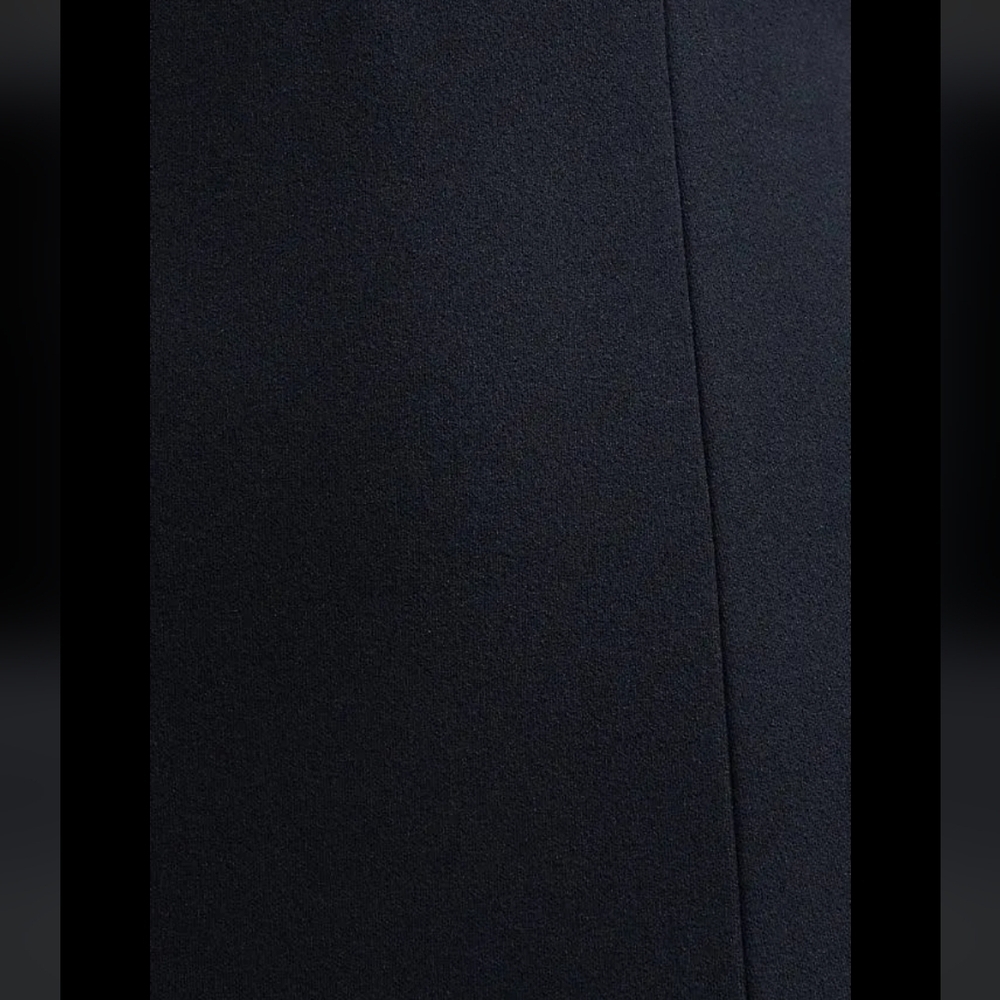 NWT! Sachin & Babi, Brittany Stretch Crepe Cold-Shoulder Gown, Navy -MSRP $285 - Picture 6 of 16